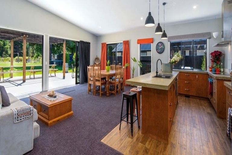 Photo of property in 73 Larch Crescent, Alexandra, 9320