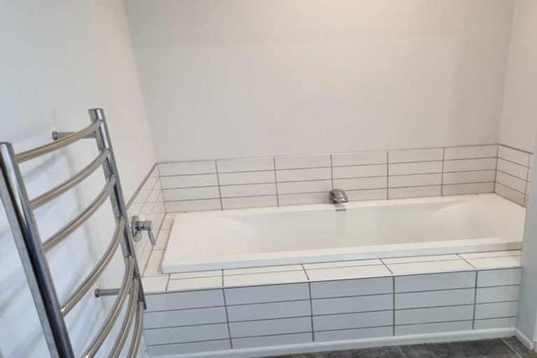 Photo of property in 28 Crossley Street, Katikati, 3129