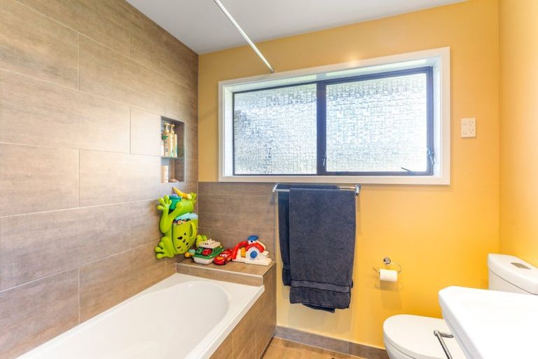 Photo of property in 28 Brandon Street, Otaki, 5512