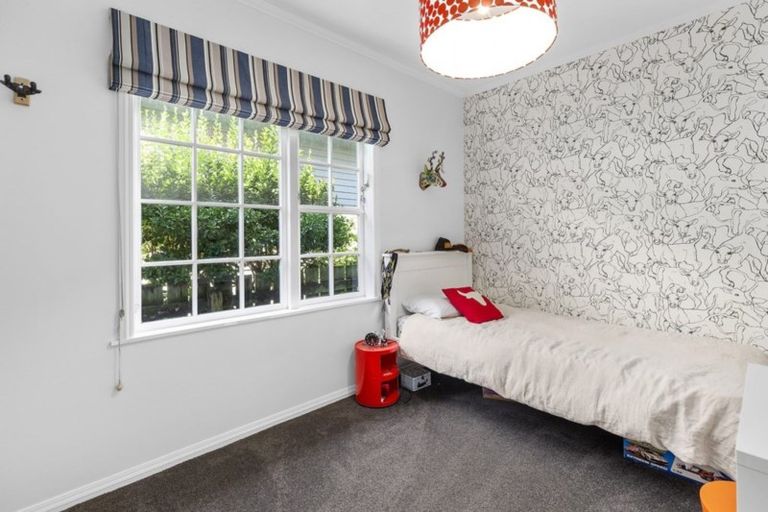 Photo of property in 56 Hector Street, Seatoun, Wellington, 6022