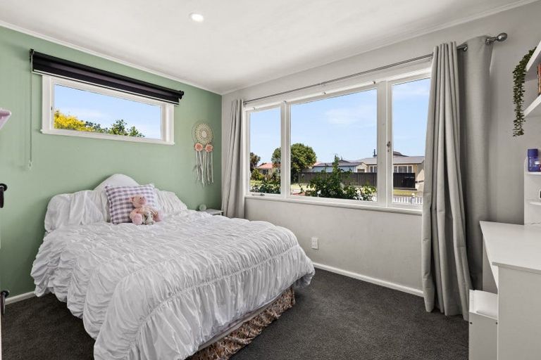 Photo of property in 21 Bill Hercock Street, Pirimai, Napier, 4112