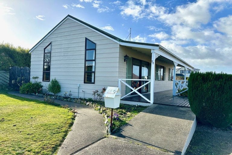 Photo of property in 22 Mcneil Street, Balclutha, 9230