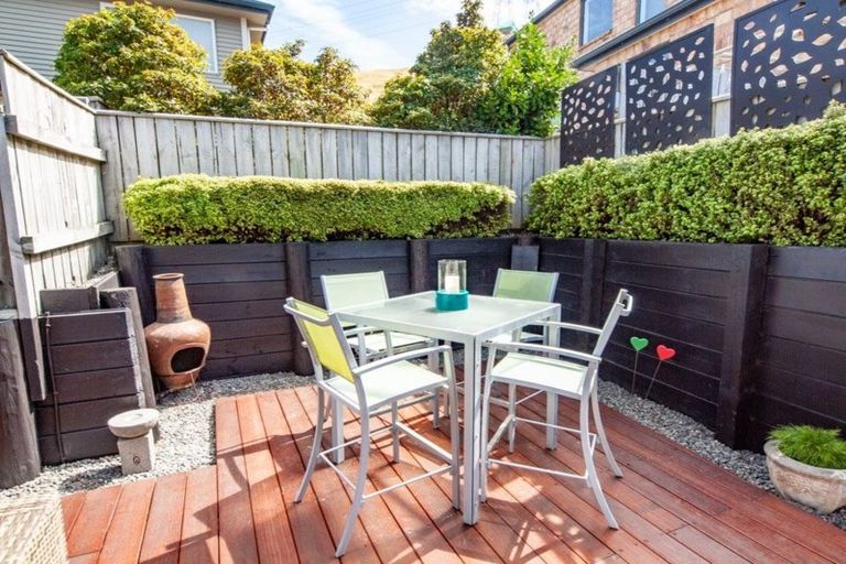 Photo of property in 4a Erlestoke Crescent, Churton Park, Wellington, 6037