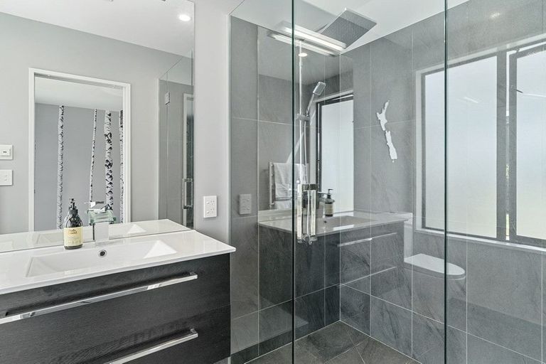 Photo of property in 3 Kahu Close, Wanaka, 9305