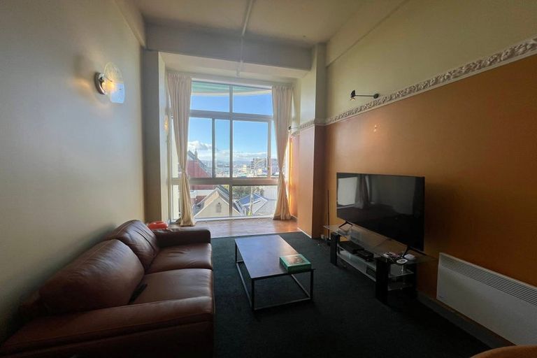 Photo of property in Qba Apartments, 2r/51 Webb Street, Mount Cook, Wellington, 6011