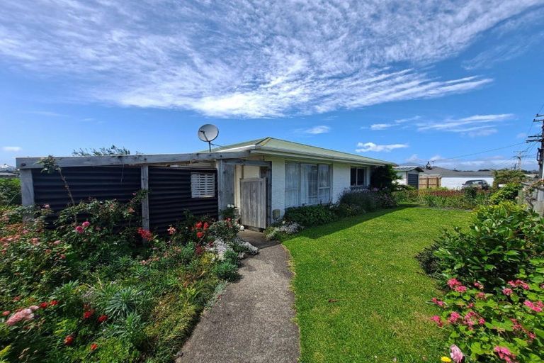Photo of property in 1/183 Seaview Road, Westown, New Plymouth, 4310