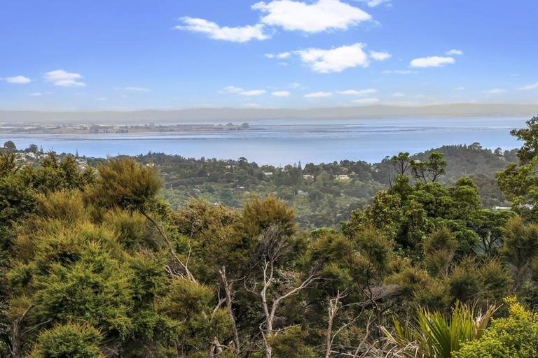 Photo of property in 280 Shaw Road, Titirangi, Auckland, 0604