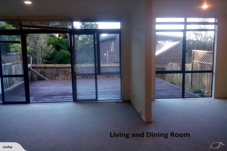 Photo of property in 16/61a Birkdale Road, Birkdale, Auckland, 0626