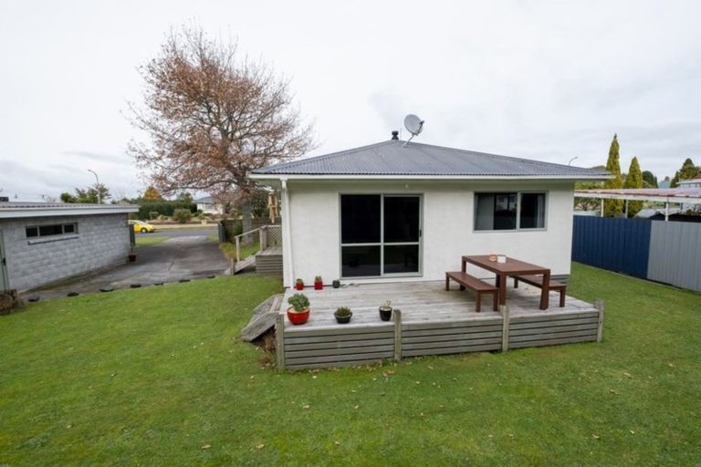 Photo of property in 22 Craig Street, Stratford, 4332