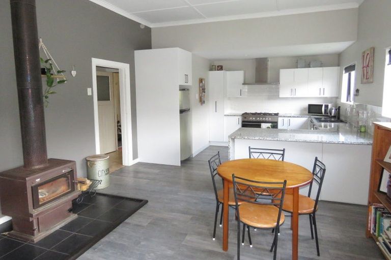 Photo of property in 32- 34 Coal Street, Reefton, 7830