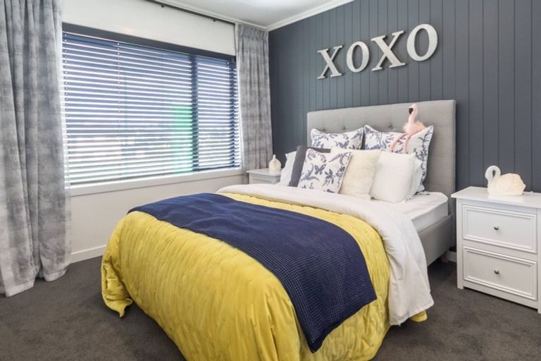 Photo of property in 72 Kaipara Portage Road, Riverhead, 0820