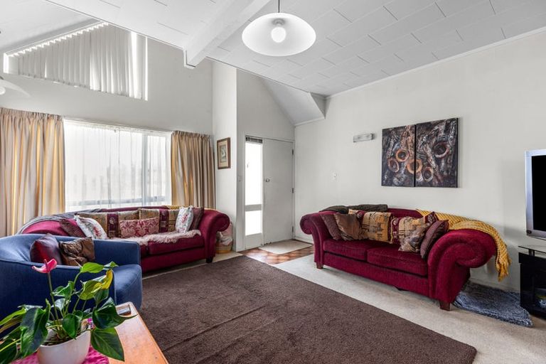 Photo of property in 357 Maunganui Road, Mount Maunganui, 3116