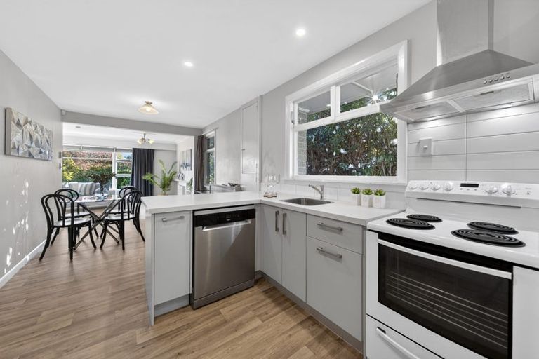 Photo of property in 18a Coopers Road, Dallington, Christchurch, 8061