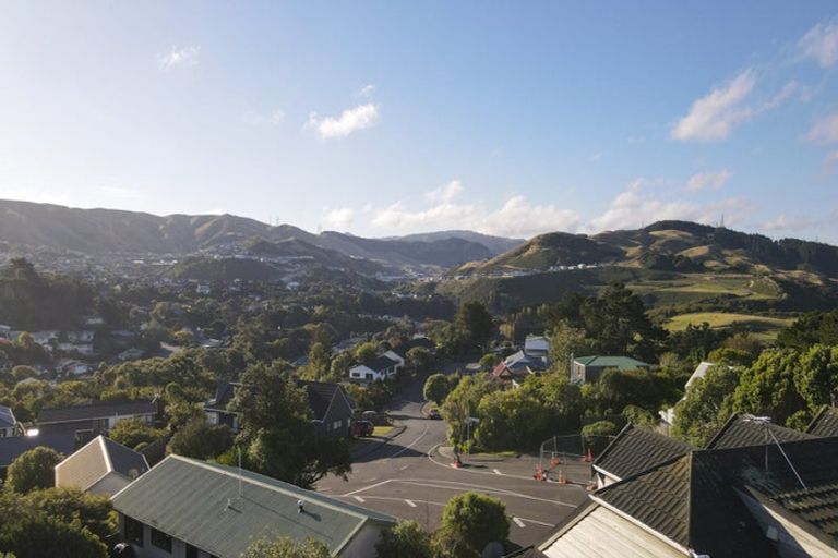 Photo of property in 12 Ronald Woolf Place, Churton Park, Wellington, 6037