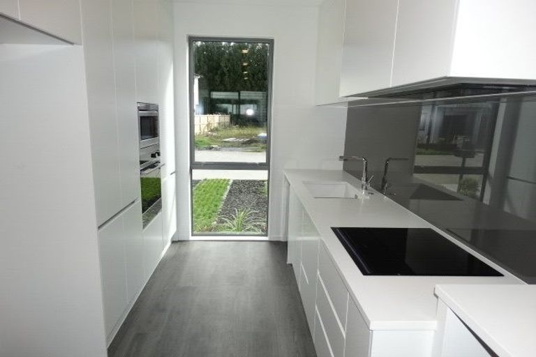 Photo of property in 5 Pihoihoi Place, Hobsonville, Auckland, 0616