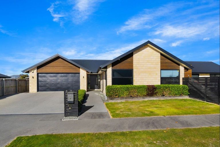 Photo of property in 15 Genoa Avenue, Rolleston, 7614