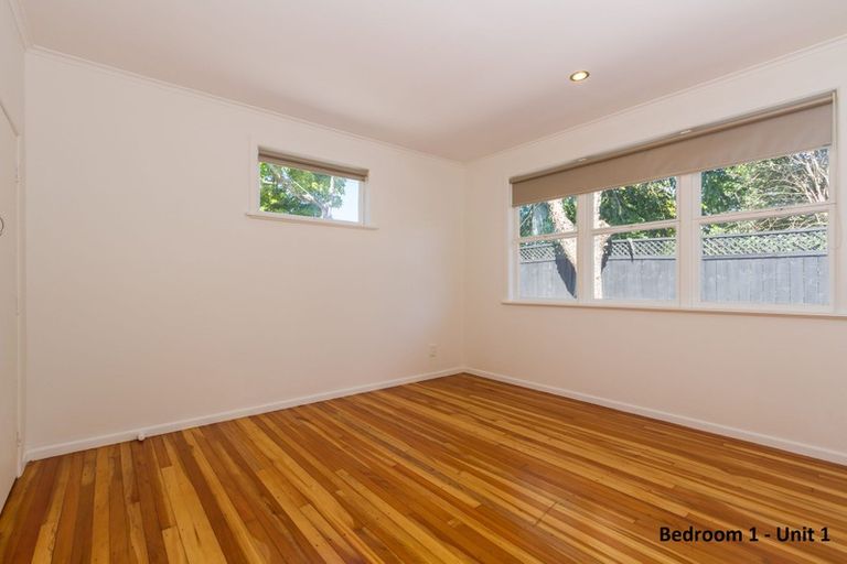 Photo of property in 11 Rewa Street, New Lynn, Auckland, 0600