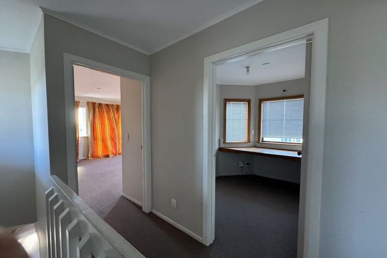 Photo of property in 572 Beach Road, Rothesay Bay, Auckland, 0630