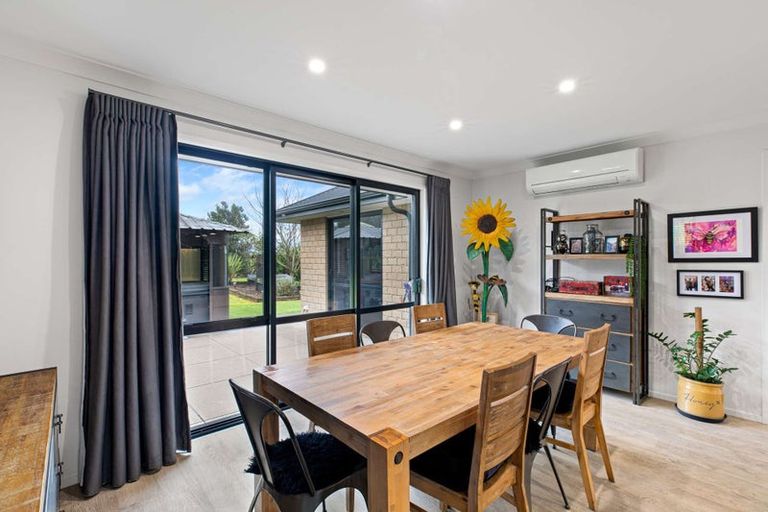 Photo of property in 39 Kendallvale Drive, Waiuku, 2123