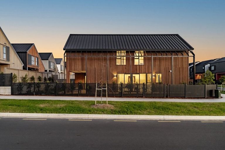 Photo of property in 1 Dorset Down Drive, Karaka, 2580