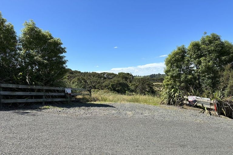 Photo of property in 110 Griggs Road, East Tamaki Heights, Auckland, 2571