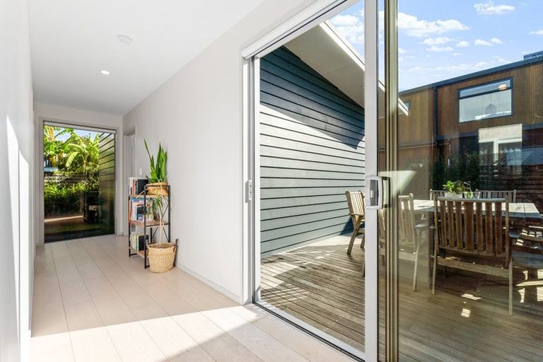 Photo of property in 14 Hampton Mews, Snells Beach, 0920