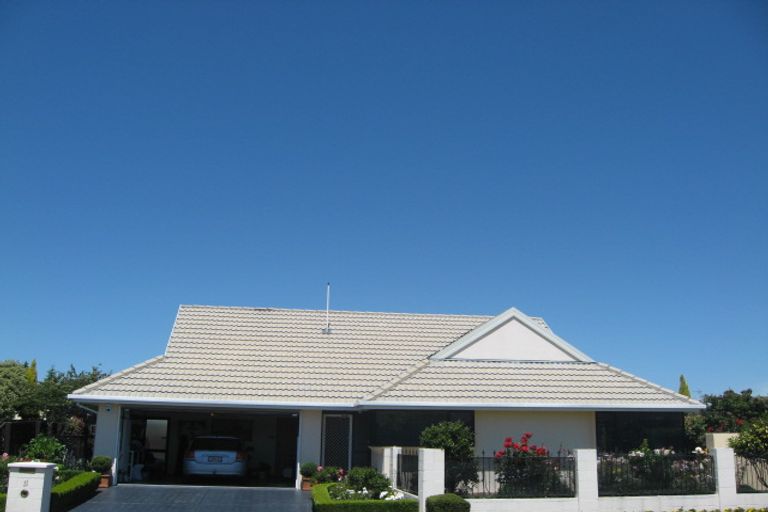 Photo of property in 11 Ben Nevis Drive, Broomfield, Christchurch, 8042