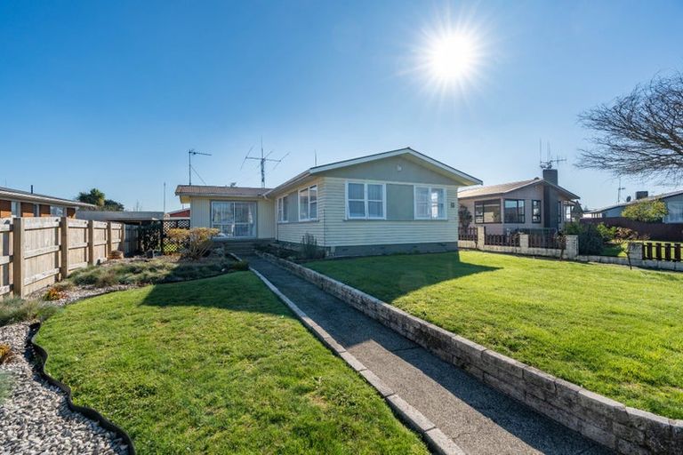 Photo of property in 5 Bremridge Place, Melville, Hamilton, 3206