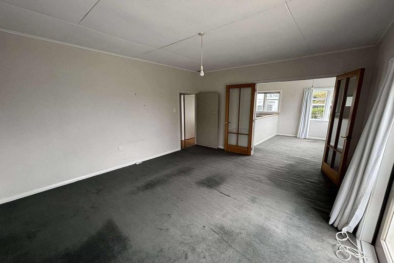 Photo of property in 11 Alexandra Road, Roseneath, Wellington, 6021