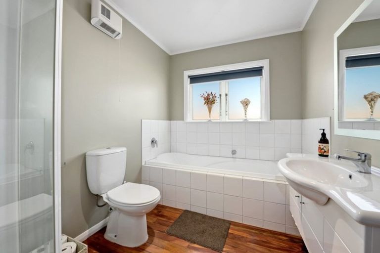 Photo of property in 30 John Street, Trentham, Upper Hutt, 5018