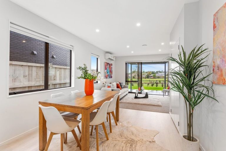 Photo of property in 17 Lady Mckenzie Mews, Takanini, 2112