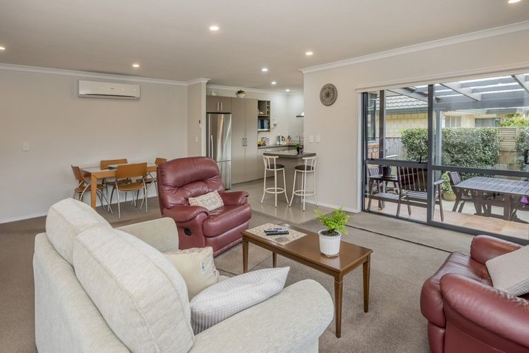 Photo of property in 63a Winchester Street, Levin, 5510