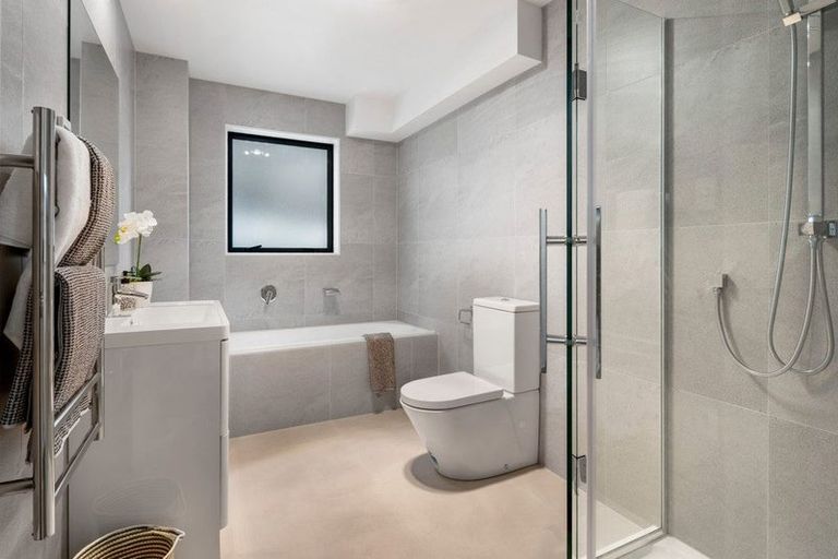 Photo of property in 25 Baumea Rise, Massey, Auckland, 0614