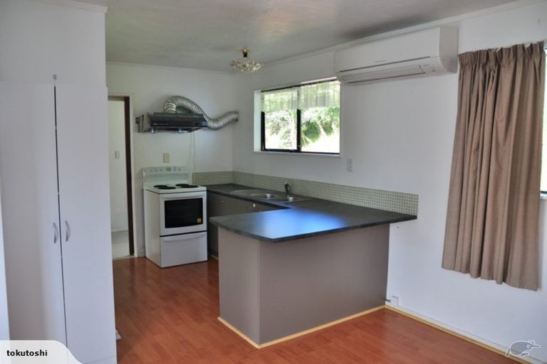 Photo of property in 67f2 Cortina Avenue, Johnsonville, Wellington, 6037