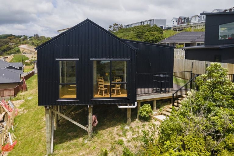 Photo of property in 9 Topsail Way, Whitby, Porirua, 5024