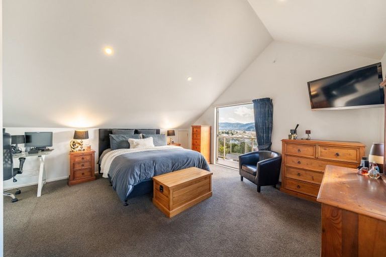 Photo of property in 9a Mccarthy Grove, Clouston Park, Upper Hutt, 5018