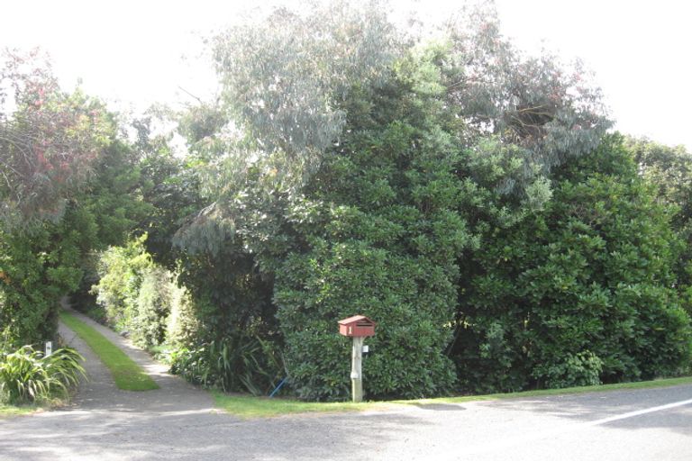 Photo of property in 1 Caversham Road, Westmere, Whanganui, 4501
