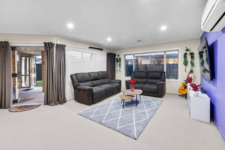 Photo of property in 11/64 Kawaha Point Road, Kawaha Point, Rotorua, 3010