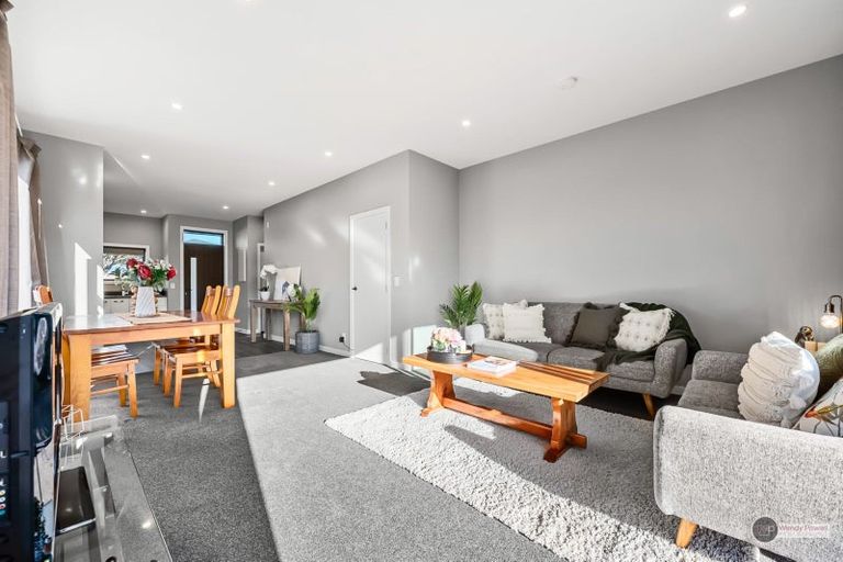 Photo of property in 17 Ron Deal Way, Epuni, Lower Hutt, 5011