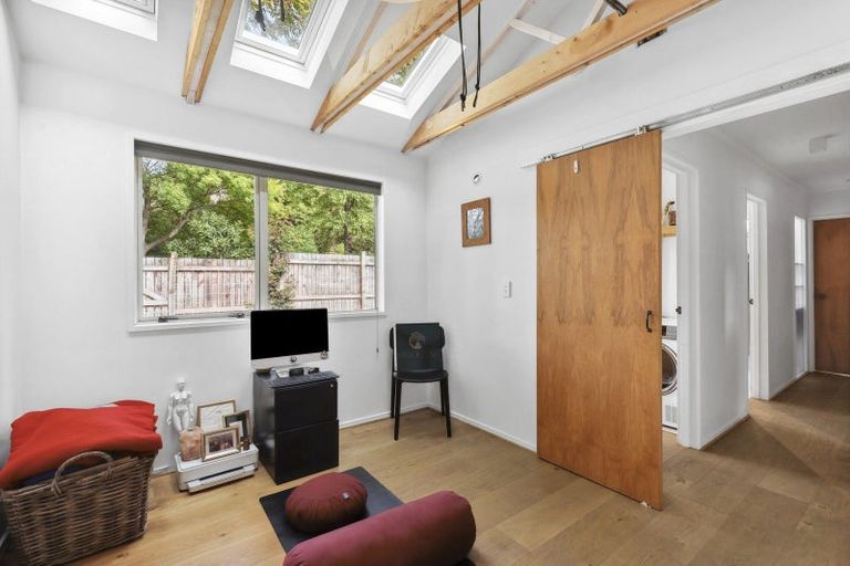 Photo of property in 10a Larch Place, Wanaka, 9305