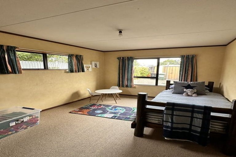 Photo of property in 2 Wainscott Street, Greenmeadows, Napier, 4112