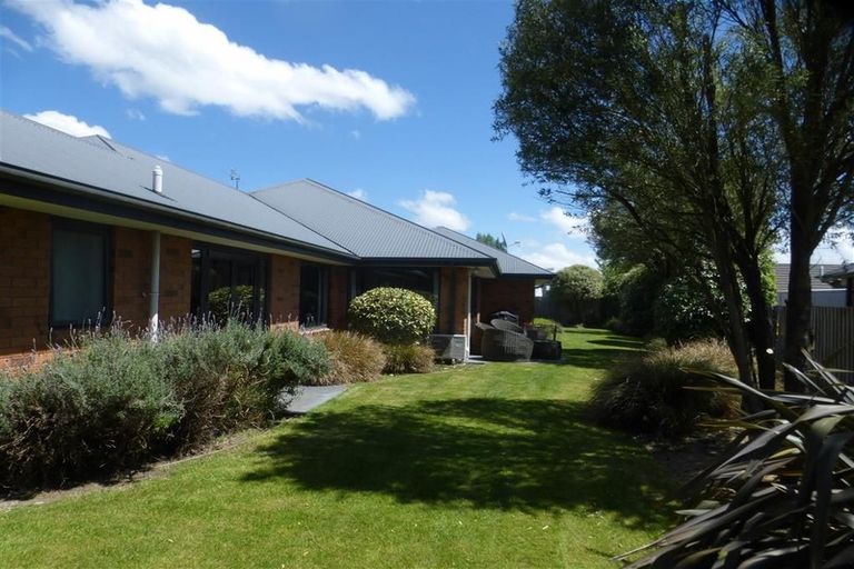 Photo of property in 4 Springwater Avenue, Northwood, Christchurch, 8051