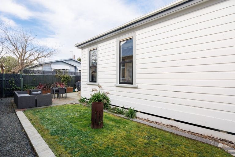 Photo of property in 9 Kingswood Street, Takaro, Palmerston North, 4412