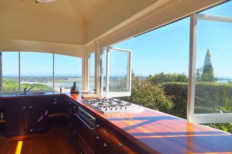 Photo of property in 85 Saint Andrews Hill Road, Mount Pleasant, Christchurch, 8081