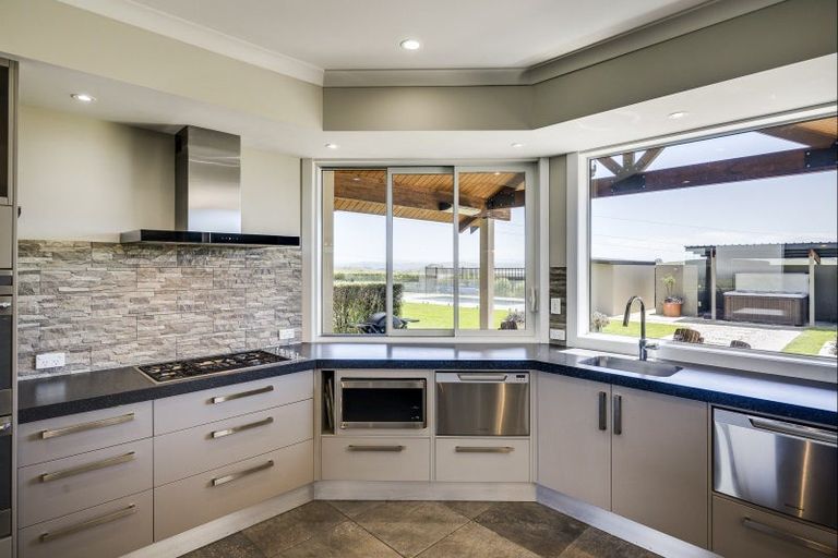 Photo of property in The Woolshed, 15g Omarunui Road, Waiohiki, Napier, 4183