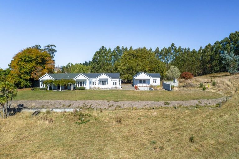 Photo of property in 724 Porangahau Road, Waipukurau, 4282