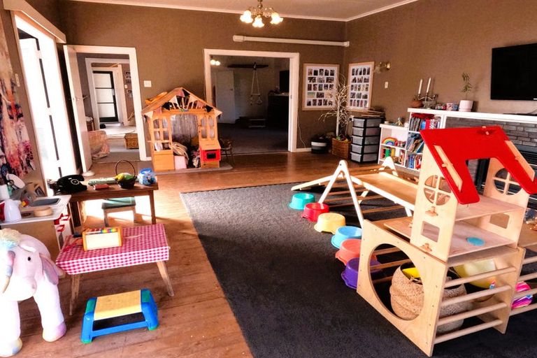 Photo of property in 1915 State Highway 2, Waipukurau, 4275