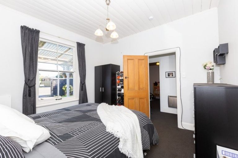 Photo of property in 11 Seymour Street, Hornby, Christchurch, 8042
