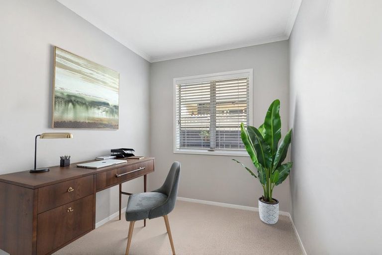 Photo of property in 39 Bridgewater Way, Pyes Pa, Tauranga, 3112