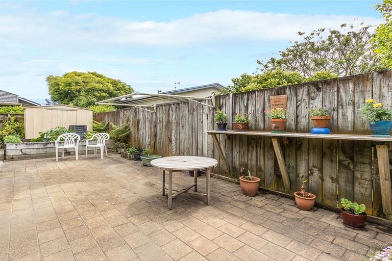 Photo of property in 2 Kanawa Street, Waikanae, 5036